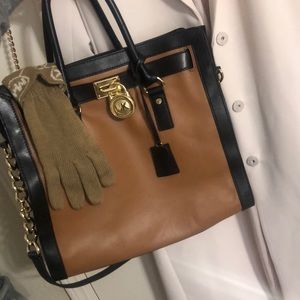Large Michael Kors Crossbody purse